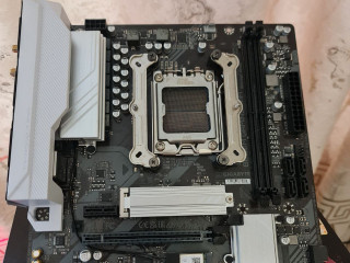 prodam-gigabyte-b650m-gaming-wifi