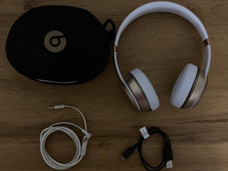 nausniki-nakladnye-beats-bluetooth-solo-3-gold
