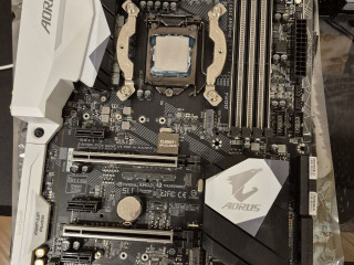 aorus-z270-gaming-7-i7-7700k-i-oxlazdenie-deepcool-neptwin-v2