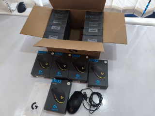 myska-logitech-g102