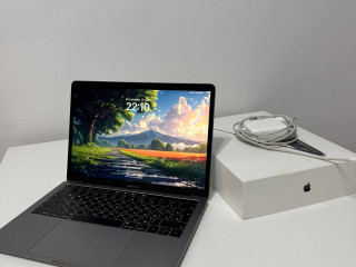 apple-macbook-pro-13inch-2019