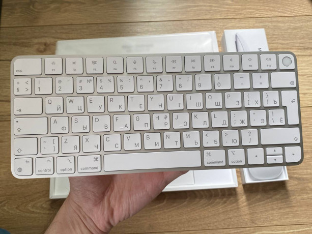 klaviatura-besprovodnaia-apple-magic-keyboard-s-touch-id-mk293rsa-big-4