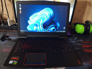 prodaiu-noutbuk-lenovo-legion-y520-15ikbn