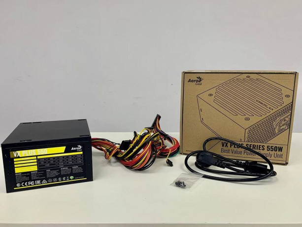 blok-pitaniia-550w-aero-cool-vx-plus-550-zapecatannye-big-0