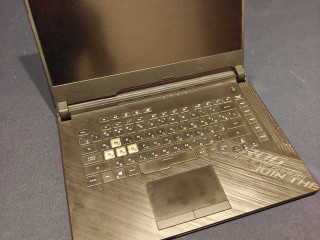 prodam-igrovoi-noutbuk-asus-rog-strix-g15