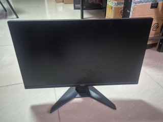 prodaetsia-monitor-msi-mag-300hz