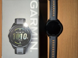 prodam-smart-casy-garmin-forerunner-165-cernyi-seryi