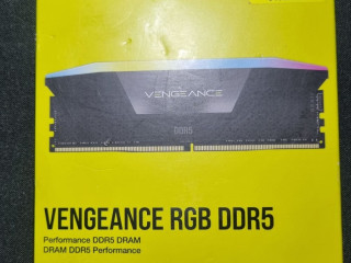 ozu-corsair-vengeance-32gb-2-x-16gb-ddr5-6400-pc5-51200cl36blackrgb