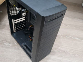 prodam-ofisnyi-korpus-vmeste-s-blokom-pitaniia-xgame-na-400vt-itx-format-podderzivaet-polnorazmernye