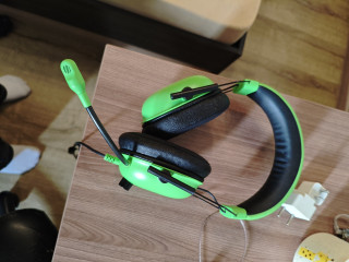 razer-blackshark-v2-x-v-zelenom-cvete-v-otlicnom-sostoianii-mikro-rabotaetzvuk-otlicnyi-imeetsia-ko