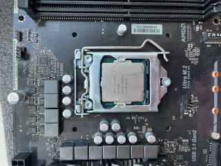 materinka-asrock-z370-pro4