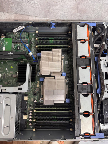 servera-dell-r710-big-1