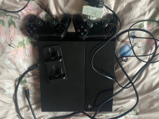 prodaiu-ps4-na-terrabait-est-igry-skacennye-fifa-i-mortal-kombat