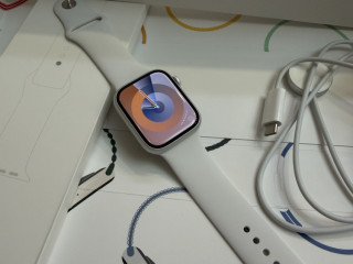 prodam-apple-watch-8-45mm-silver-100