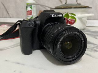 prodam-fotoapparat-kameru-canon-eos-250d-malyi-probeg-v-xorosem-sostoianii-v-komplekte-korobka-dok